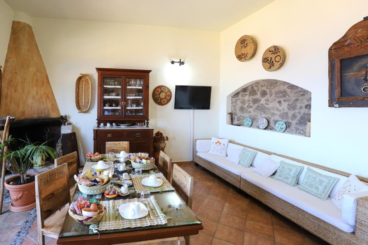 La Favola Antica Bed & Breakfast Castelsardo Bagian luar foto